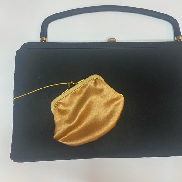 Vintage Clutch - Picture 6 of 6